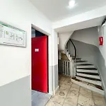 Urban Flat 11 - Studio Wagam Pereire
