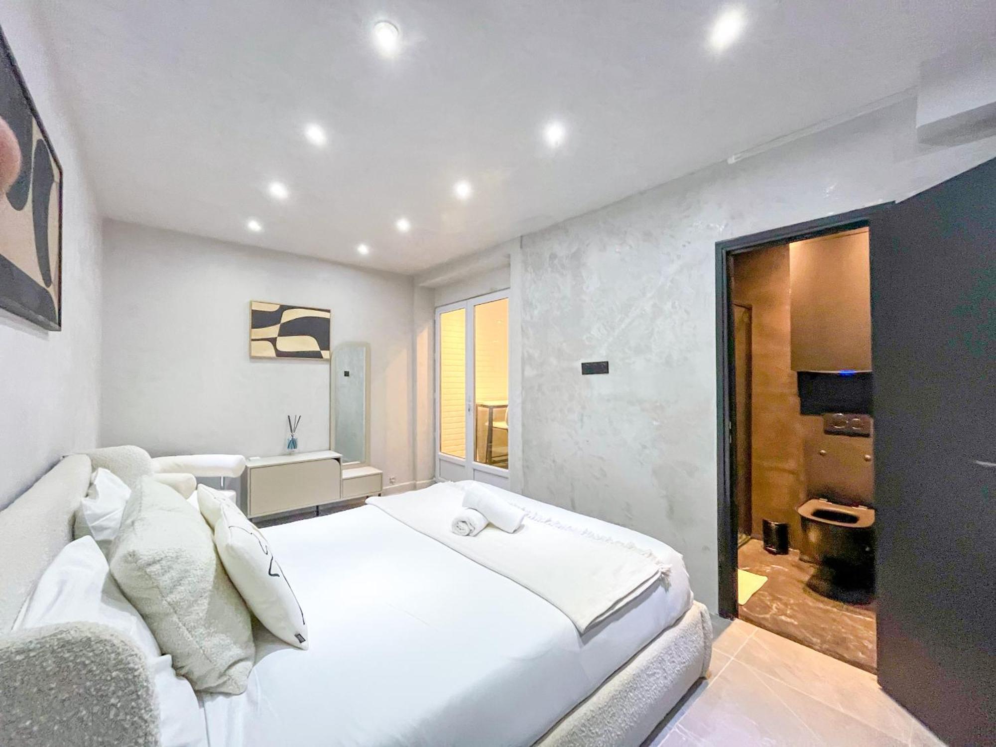 Urban Flat 11 - Wagam Pereire Apartment