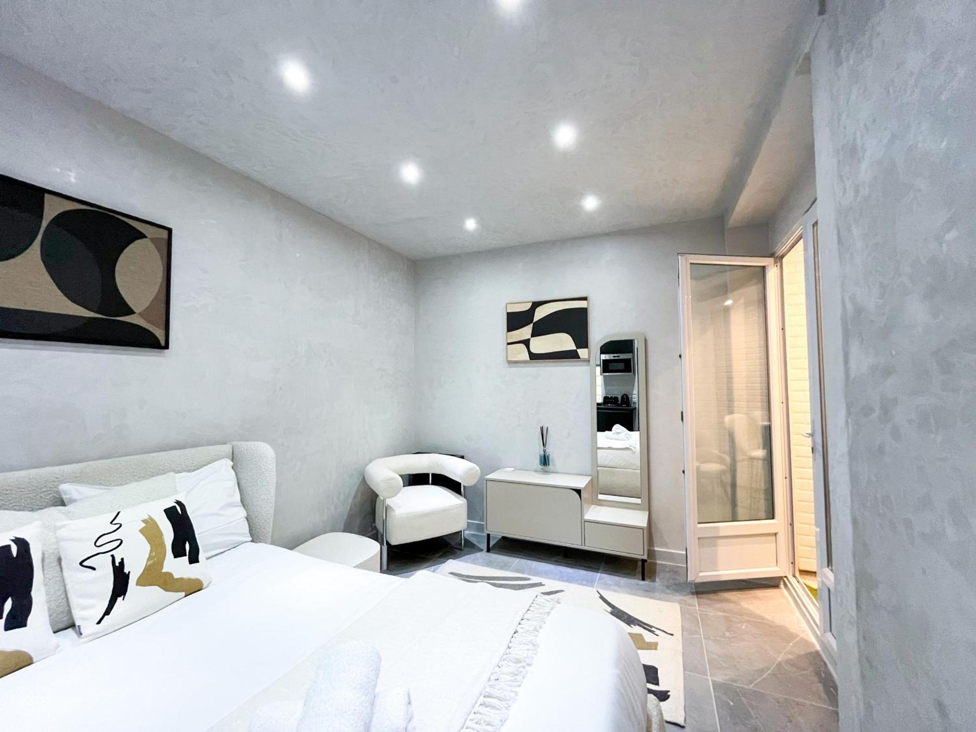 Urban Flat 11 - Wagam Pereire Apartment *