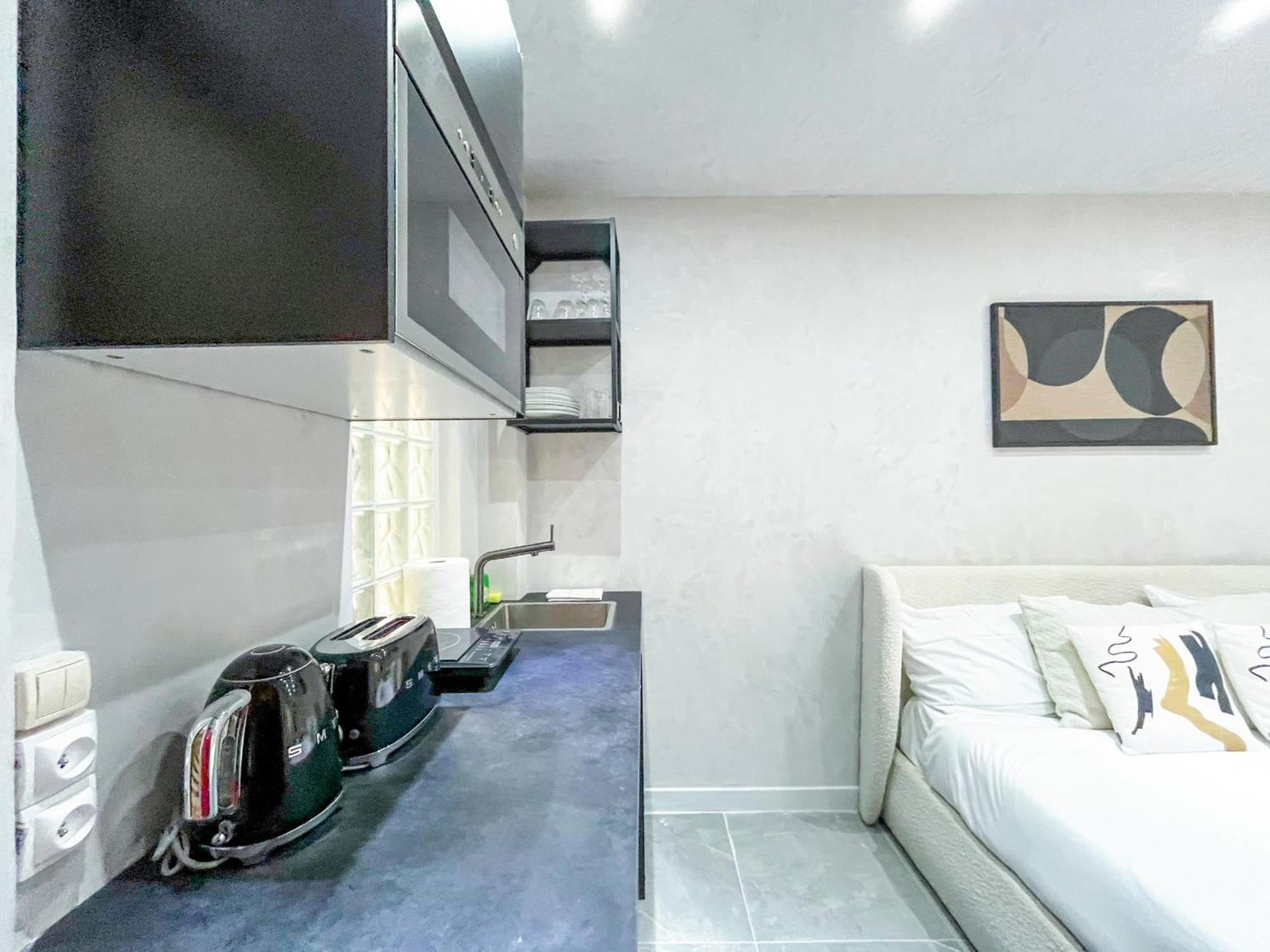 Urban Flat 11 - Wagam Pereire Apartment Paris