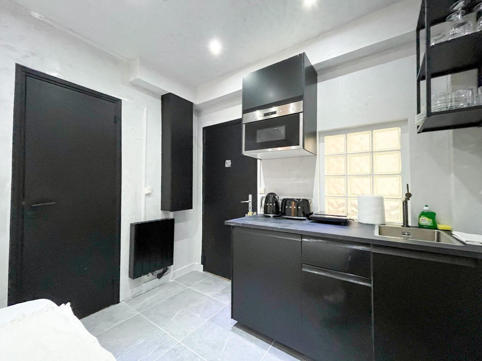 Urban Flat 11 - Wagam Pereire Apartment Paris