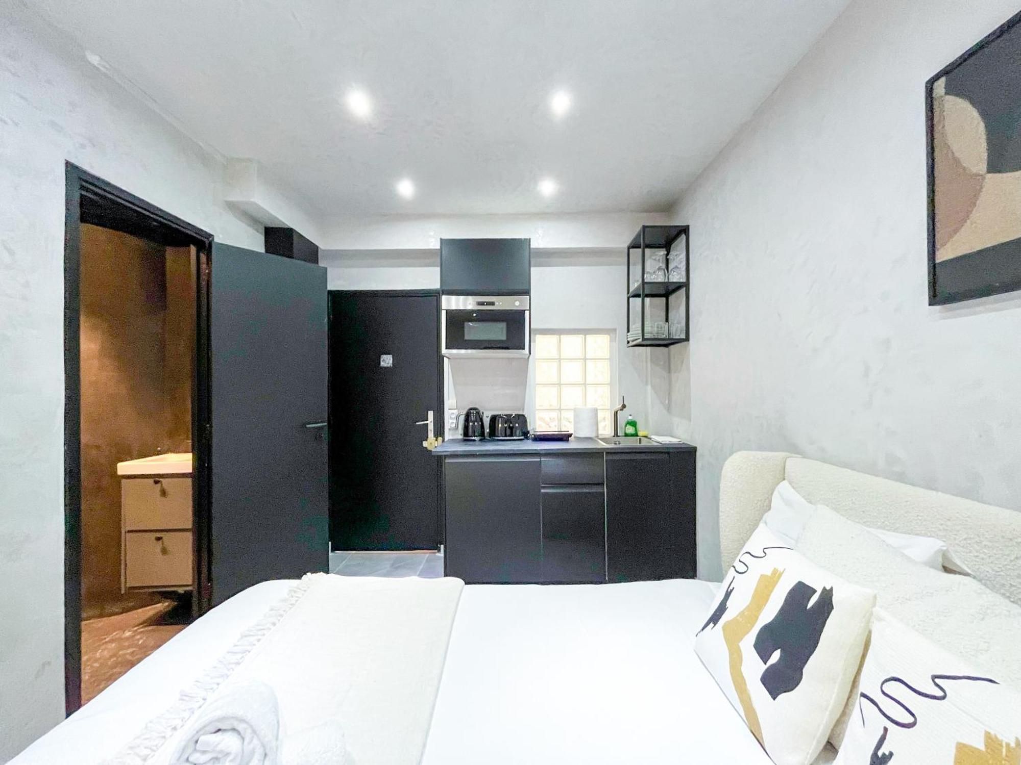Urban Flat 11 - Wagam Pereire Apartment *